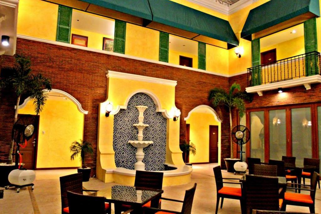 The Pepperland Hotel Legazpi Exteriér fotografie